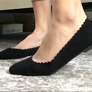 H&M scalloped black flats